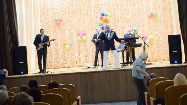 КТО ТЕБЕ СКАЗАЛ .муз.В.Добрынин. т.ц.»Лейся,песня-70х Влада Андрианова» смотреть онлайн