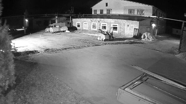 Уличная IP видеокамера: J2000 IP-PWH311-Ir5-PDN (ночь) смотреть онлайн