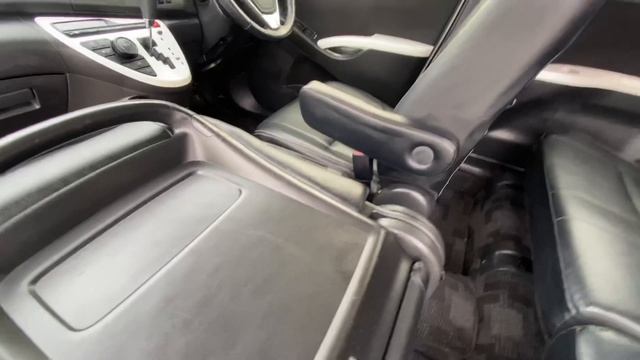 Toyota #Isis 2012 год, 1.8# 4WD, комплектация «#Platana» #кожаный салон, #2 #печки, 4 балла✅ смотреть онлайн