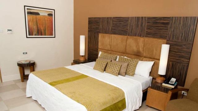 Island Inn Hotel en Bridgetown, Barbados смотреть онлайн