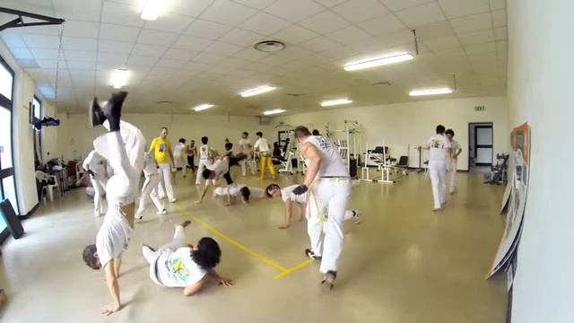 Capoeira 3 " Na Roda Boa " Alemao-Morango 22-02-14 смотреть онлайн