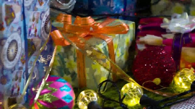 Борис Леви. Новогодняя (Зимою мир становится добрей), новая версия смотреть онлайн