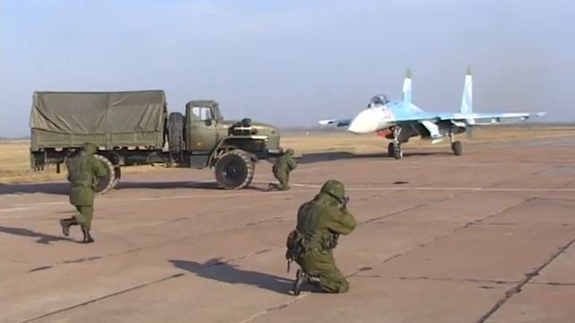 Тактические учения на аэродроме в Крымске смотреть онлайн