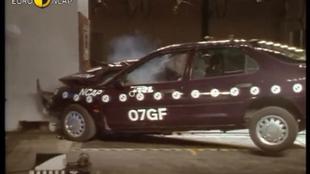 Euro NCAP Crash Test of Ford Mondeo (1997) смотреть онлайн