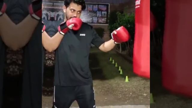 Shining Star of Martial arts...... смотреть онлайн