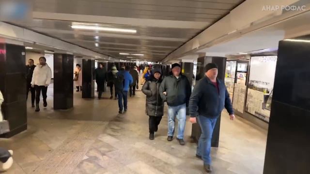 АНАР ЗОВЁТ СТРИМЕРШУ В ОТЕЛЬ | ОДИН В МЕТРО | НАРЕЗКА СТРИМА ANARABDULLAEV смотреть онлайн