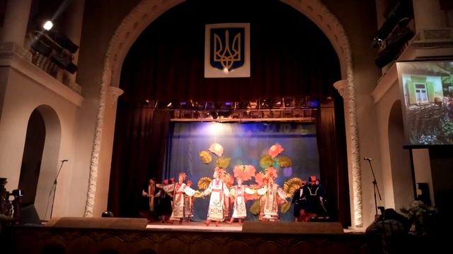 Вечір на дворі (Лирический). Ансамбль "Веселка" смотреть онлайн