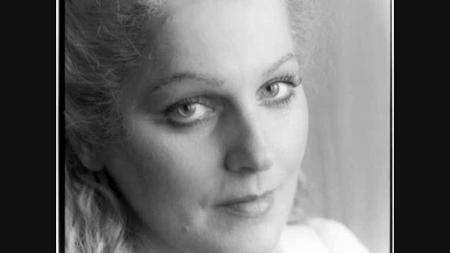 Katia Ricciarelli. Adriana Lecouvreur. Io son l'umile ancella. F. Cilea. смотреть онлайн