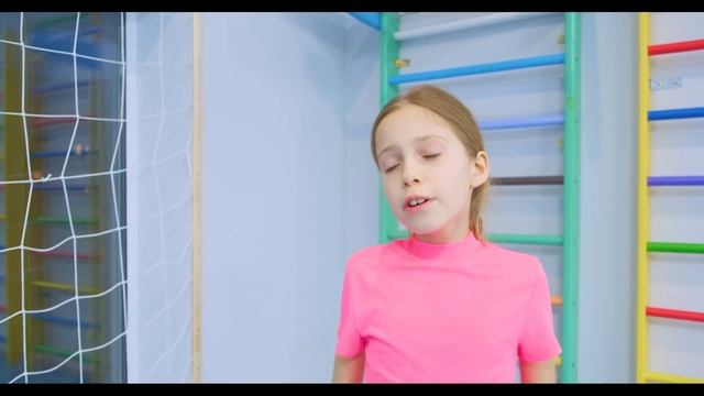 Маргарита и Виола ПОРУГАЛИСЬ с ДЕВОЧКАМИ! КОМАНДА по ЧЕРЛИДИНГУ РАСПАДАЕТСЯ? смотреть онлайн