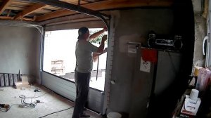 УСТАНОВКА СЕКЦИОННЫХ АВТОМАТИЧЕСКИХ ВОРОТ В ГАРАЖЕ