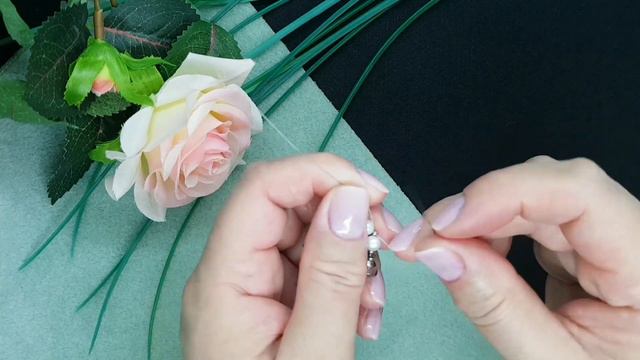 Серьги из бусин, просто и быстро. Earrings beads tutorial. DIY смотреть онлайн