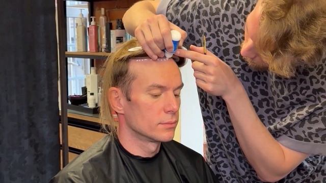 Алопеция у мужчин. Мужская система замещения волос. Фиксация накладки из волос. До и после. смотреть онлайн