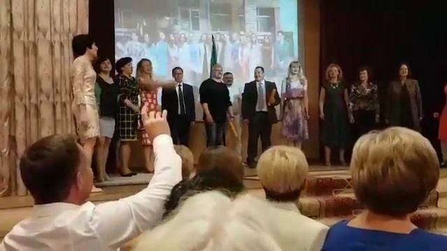 Подарок от родителей выпускникам 2017 школы 2013 смотреть онлайн