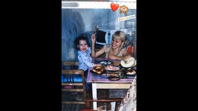 Алина Загитова поздравила маму с днем рождения, опубликовав архивное фото смотреть онлайн