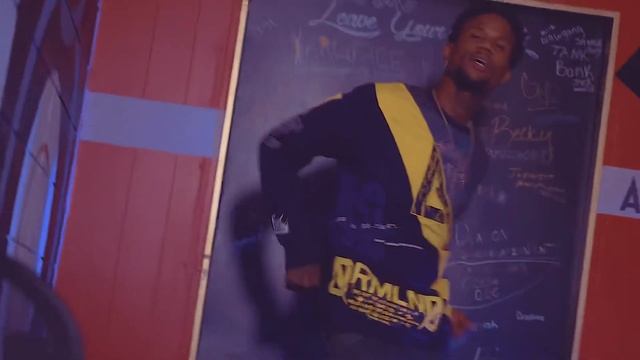 YNW GWAPANEZE - RUN DONT STOP (OFFICIAL MUSIC VIDEO) смотреть онлайн