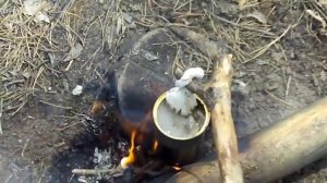 Жевачка из смолы хвойных деревьев (сера), живица, сола, смолка.