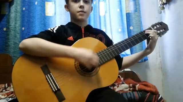 Игра на гитаре. На улице дождик. смотреть онлайн