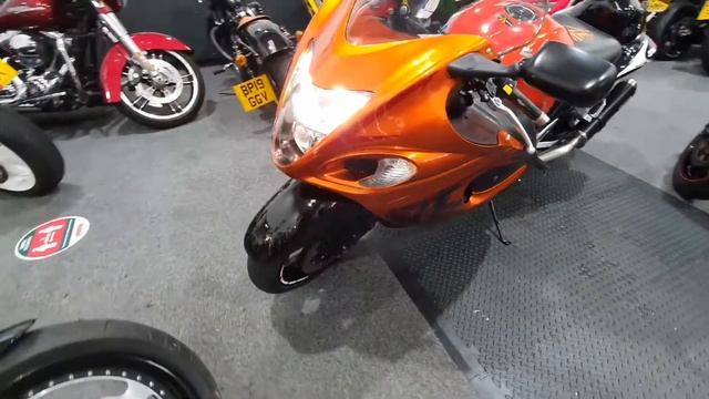 Gen 2 Suzuki GSX 1300 R Hayabusa 200mph смотреть онлайн
