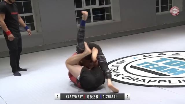 Муратбек Касымбай Vs Бакдос Олжабай. Чуть не сломал ногу сопернику.
