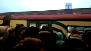 Метро Выхино в Час Пик - Что происходит утром? Давка!
