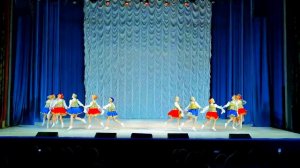 Русский танец  Трепак  на музыку из балета сказки Щелкунчик