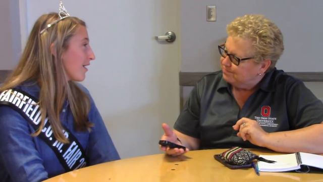 First Attendant Sydney Sharp and Second Attendant Tatum Campbell Interview - Fairfield County Fair смотреть онлайн