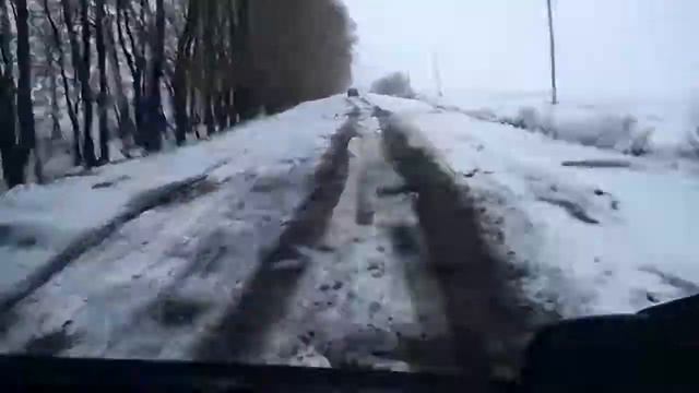 Плетеневка-скачет по полям с небом пополам песенку веселую напевает нам. смотреть онлайн