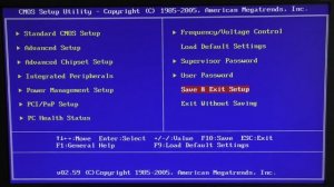 Почему компьютер включается при включении в розетку