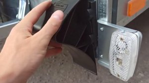 Truck Way G26.01. Противооткатный упор с кронштейном для легкового прицепа.