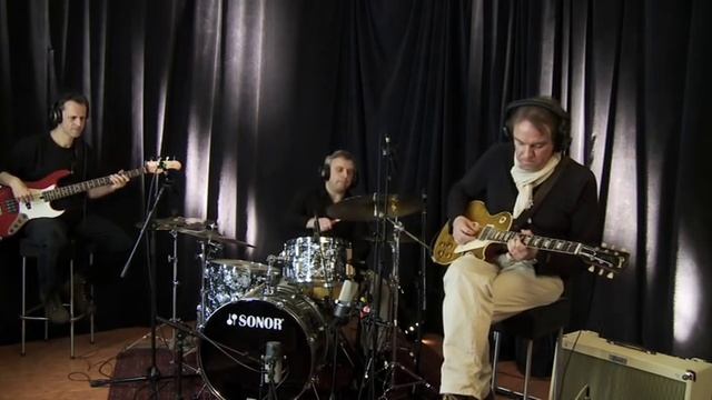 Cream Tweedsound 25 played by Udo Pipper + Band смотреть онлайн