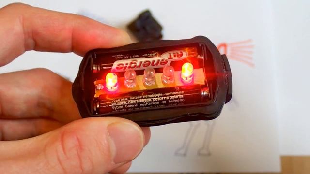 5-LED Bicycle Rear Light Teardown (with funny instructions) смотреть онлайн