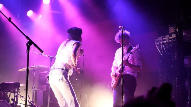 Blonde Redhead - 