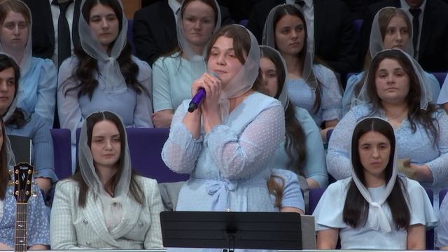 В тот день никто ещё не ведал | Стих смотреть онлайн
