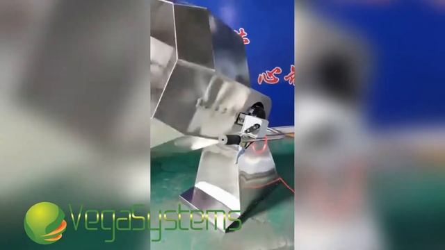 Промышленный миксер Vega Salat Mix 150, смешивание салатов смотреть онлайн