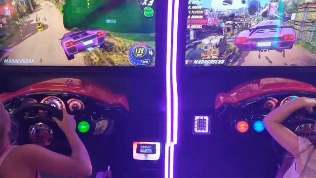 Air hockey and arcade games смотреть онлайн