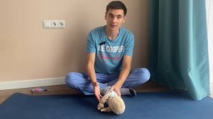 Как научить ребенка перевороту на живот? Как показать переворот?