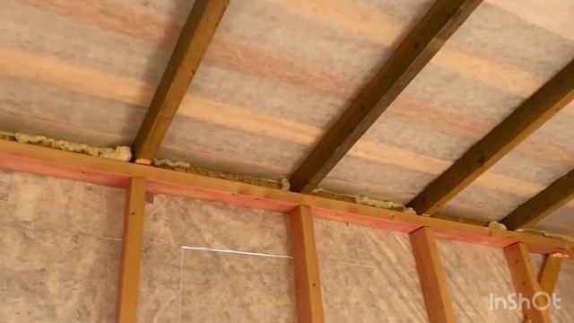 Утеплил полы в мини доме и покрасили стены #минидом #маленькийдом #tinyhouse #компактныйдом #дача смотреть онлайн