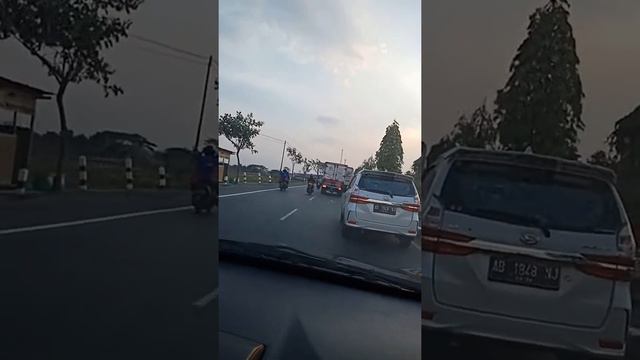 BUS EKA VS JETBOX SERU!!! смотреть онлайн