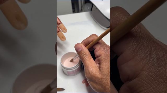 YN NAIL SCHOOL - How to Control Self Leveling Acrylic Powder смотреть онлайн