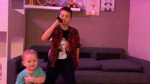 Дети поют песню Шамана " Встанем "