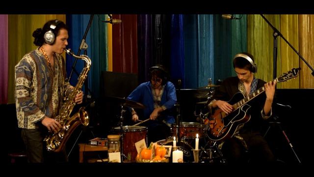 Figura 3 – Dios se asoma y se lo lleva el viento (Live session Estudios Piayet) смотреть онлайн