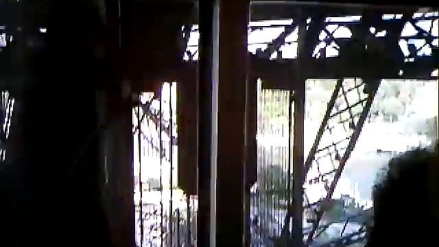 Paris - Eiffelova věž (Tour Eiffel) 3/10 смотреть онлайн