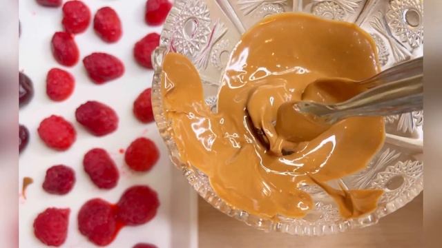 Ягода в шоколаде/Клубника в шоколаде/Замороженная ягода/Бананы в шоколаде/Подарок своими руками смотреть онлайн