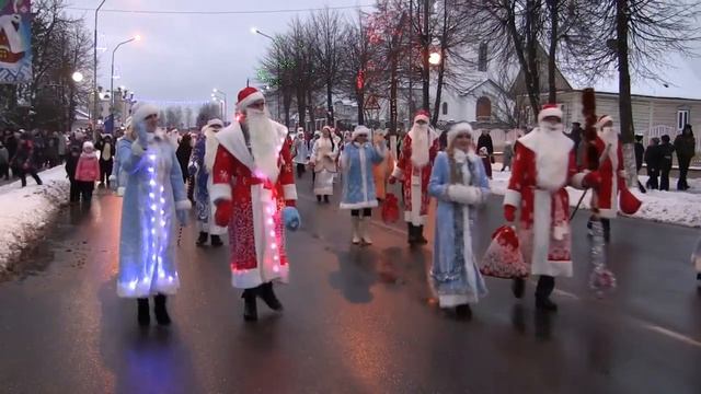 ШЕСТВИЕ ДЕДОВ МОРОЗОВ 2018 г.Березино смотреть онлайн