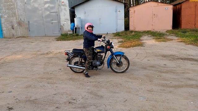 Как правильно заводить мотоцикл Минск 125 смотреть онлайн