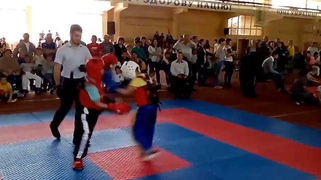 Кикбоксинг финал лайт-контакт г. Харьков 25 кг/ бой Кости/the Final Light - Contact A Kickboxing
