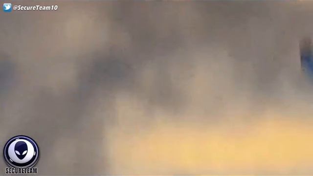 Нло зависло в небе смотреть онлайн