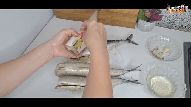Вкуснейшая скумбрия на углях смотреть онлайн