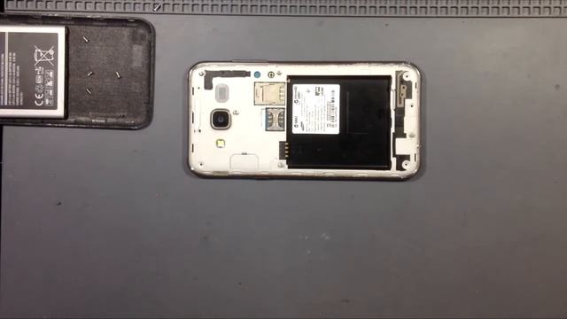 Samsung Galaxy J5 2015 SM-J500 how to disassembly.