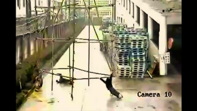 Поражение электрическим током. Camera 10 смотреть онлайн